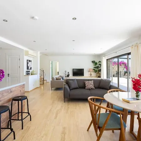 Korsan- 8 Bedroom With Private Pool And Sea View * קס