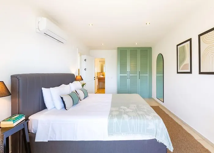 빌라 Korsan- 8 Bedroom With Private Pool And Sea View *