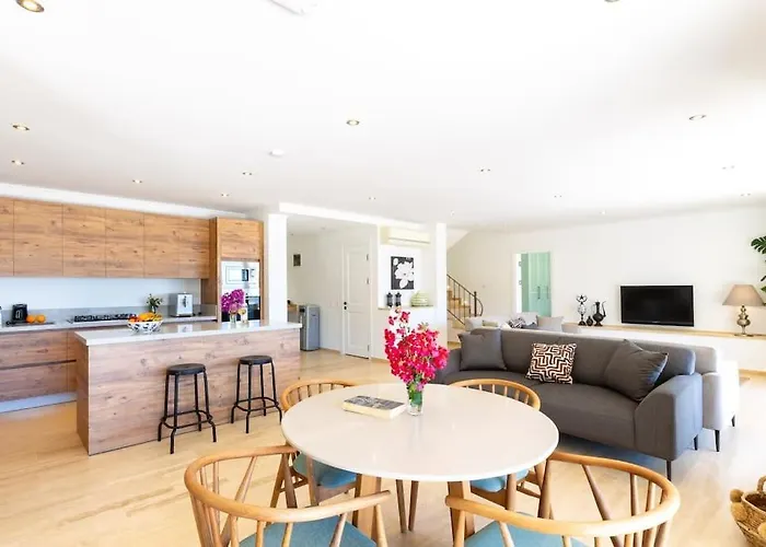빌라 Korsan- 8 Bedroom With Private Pool And Sea View