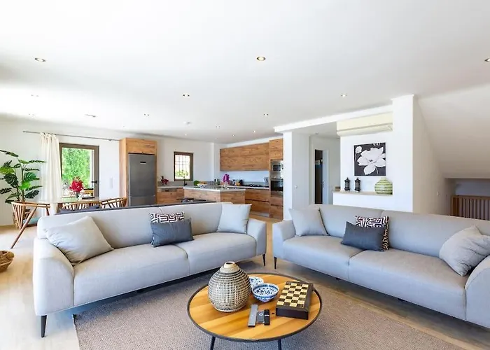 Korsan- 8 Bedroom With Private Pool And Sea View 빌라 *