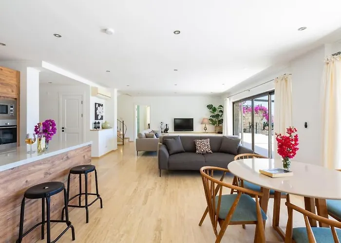 Korsan- 8 Bedroom With Private Pool And Sea View * 카스