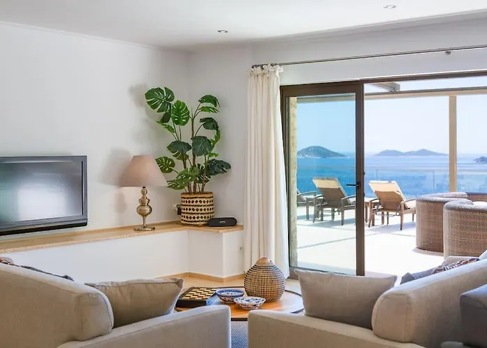 Korsan- 8 Bedroom With Private Pool And Sea View 빌라