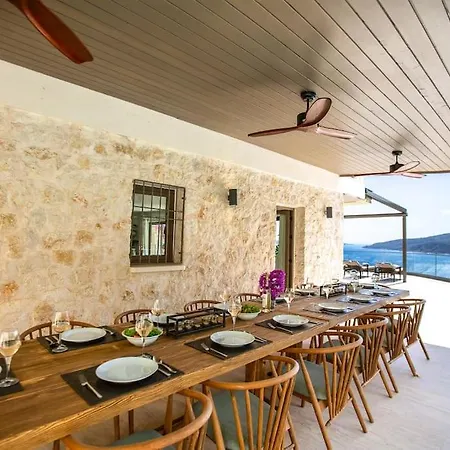 Korsan- 8 Bedroom With Private Pool And Sea View *